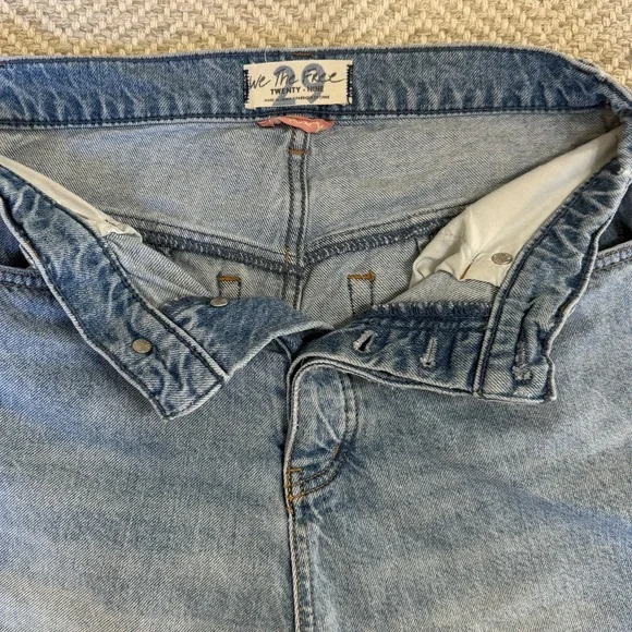 We The Free High Rise Light Blue Jeans - Picture 7 of 9